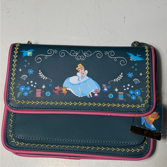 Loungefly Handbags - Loungefly
Disney Cinderella Storybook
Crossbody Bag Purse